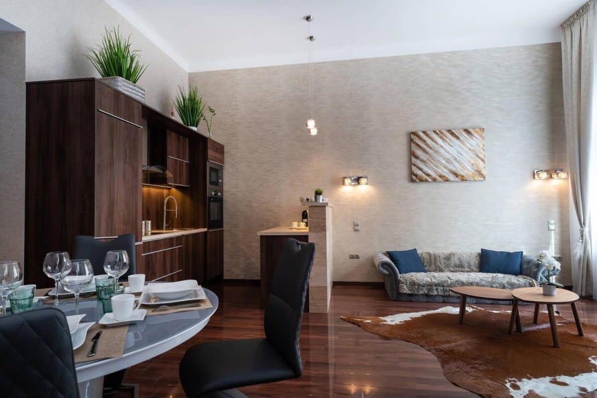 Central Luxy Design Apartment Будапеща Екстериор снимка