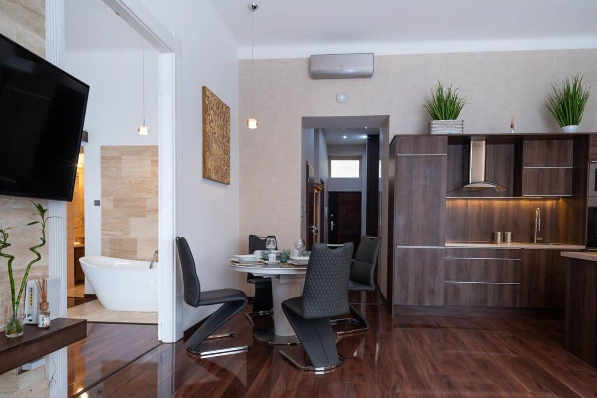 Central Luxy Design Apartment Будапеща Екстериор снимка