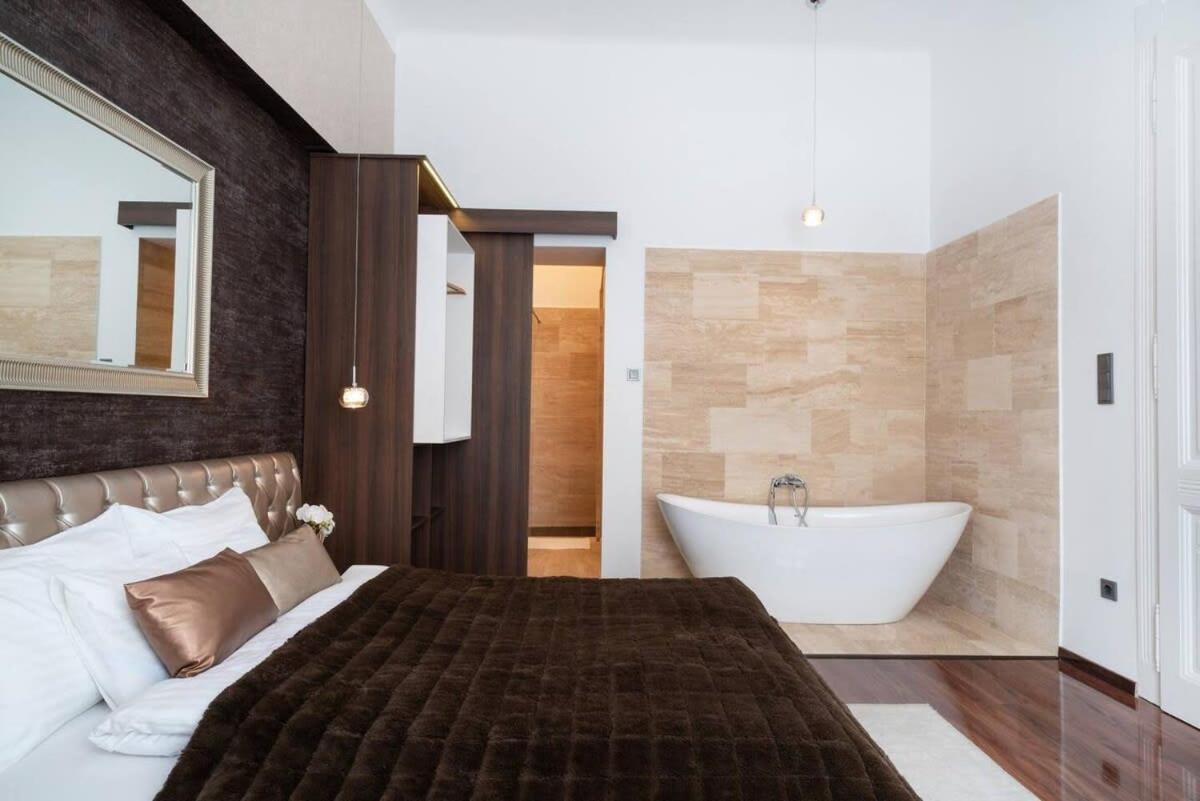 Central Luxy Design Apartment Будапеща Екстериор снимка