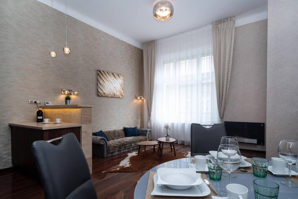 Central Luxy Design Apartment Будапеща Екстериор снимка
